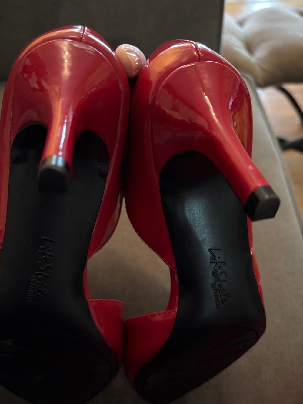Life Stride Red Patent Suki Mid Heel Pumps - Picture 8 of 9